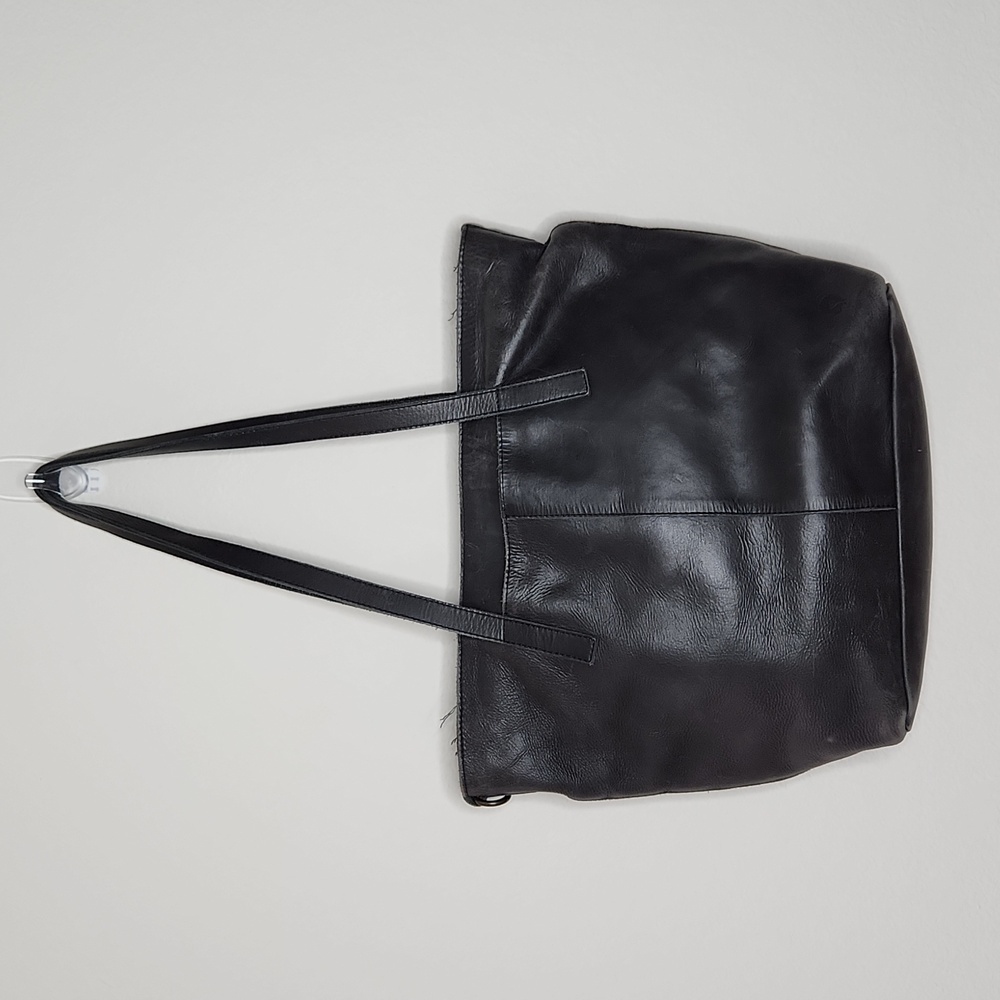 Fashionable Black Leather Purse